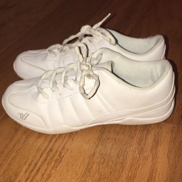 cheap cheer shoes